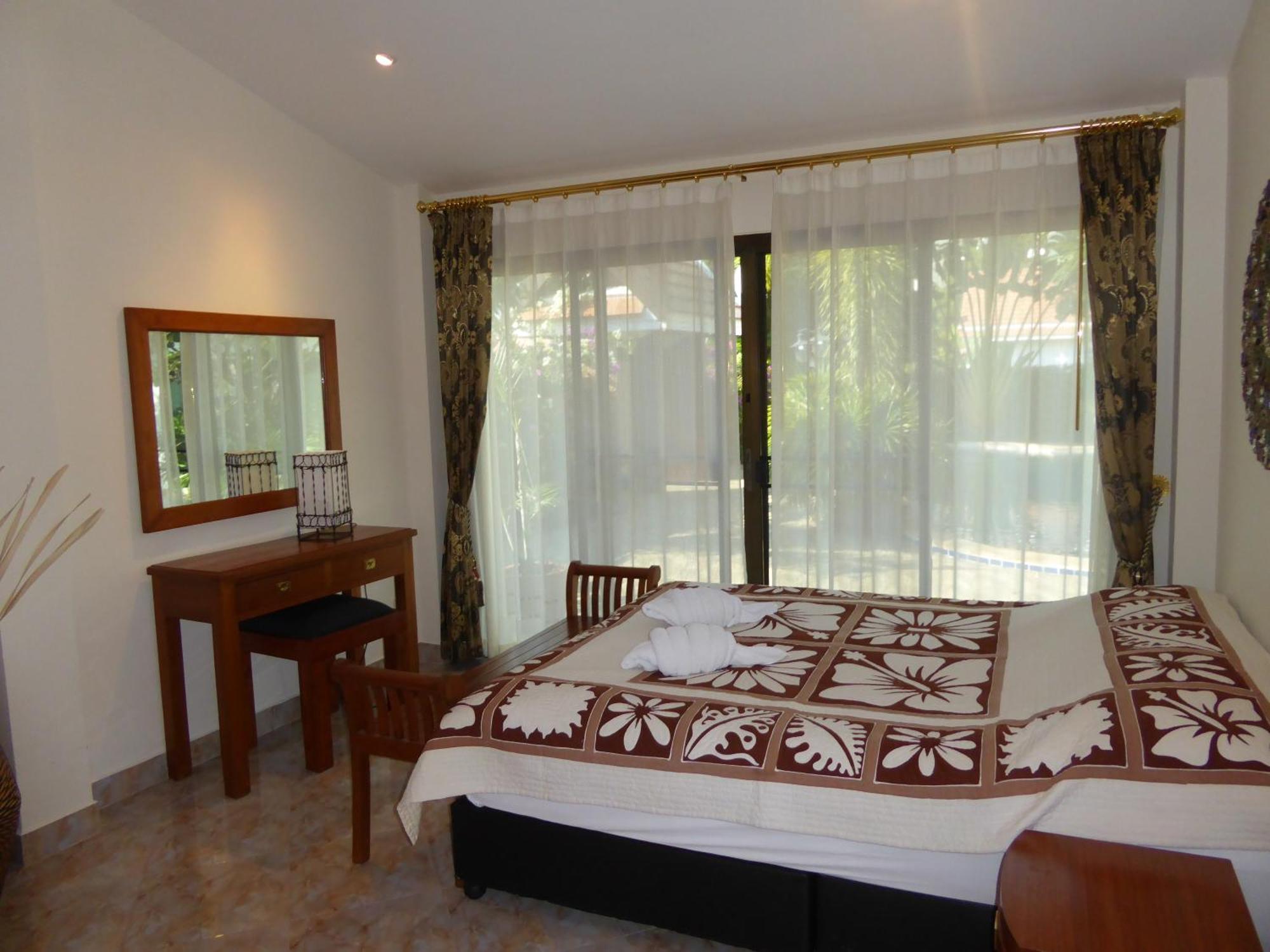 Vip Chain Resort Pool Villa Ban Phe Exterior photo